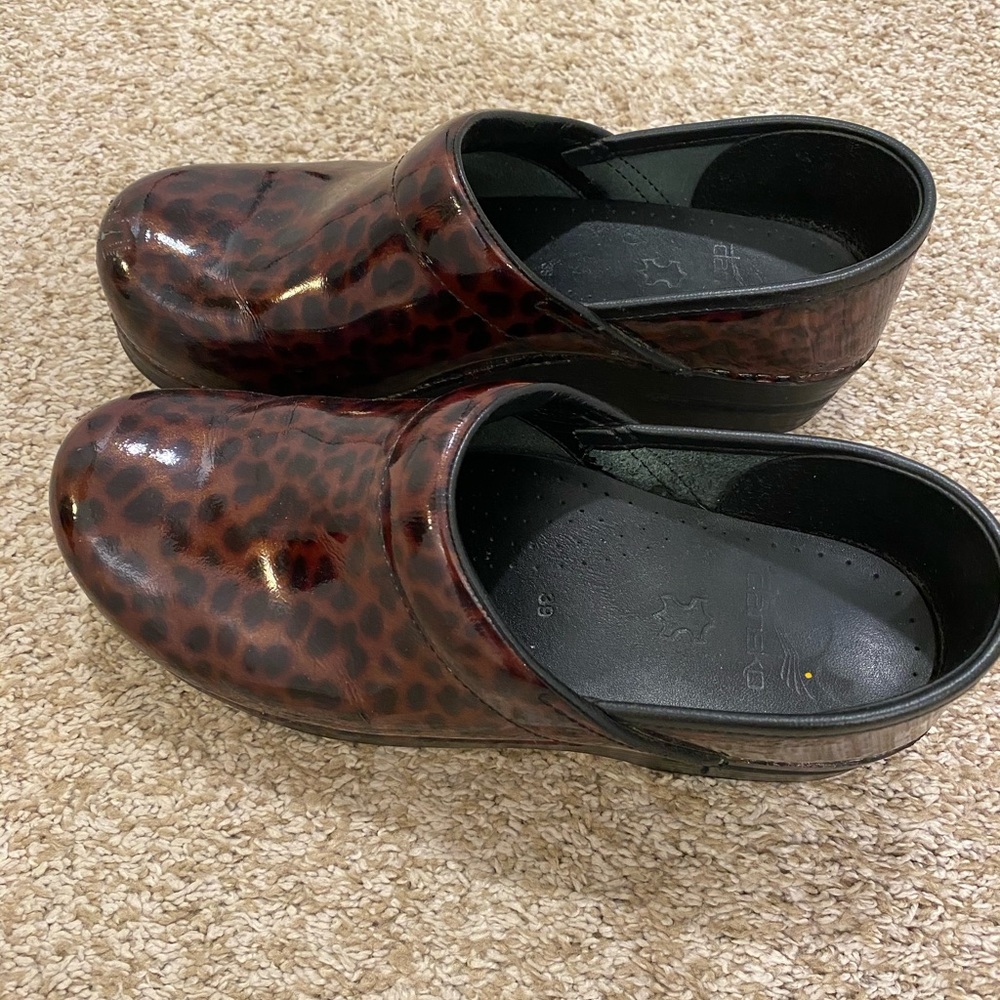 Dansko Leopard Patent Clogs 39